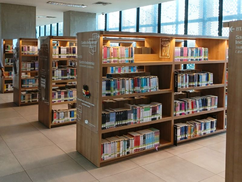 Library & Academics